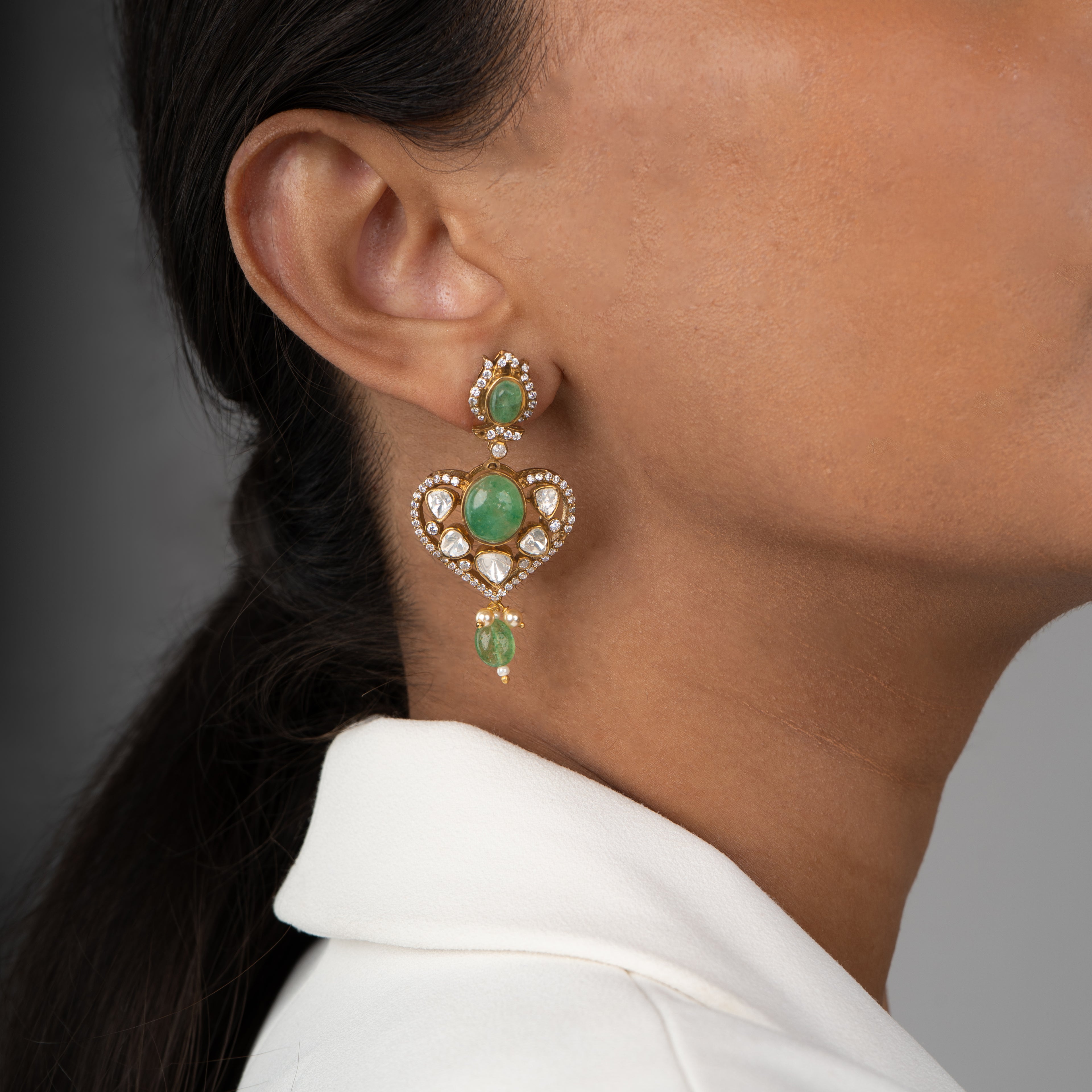 Vrinda Kundan Emerald Earrings - Saroki jewels