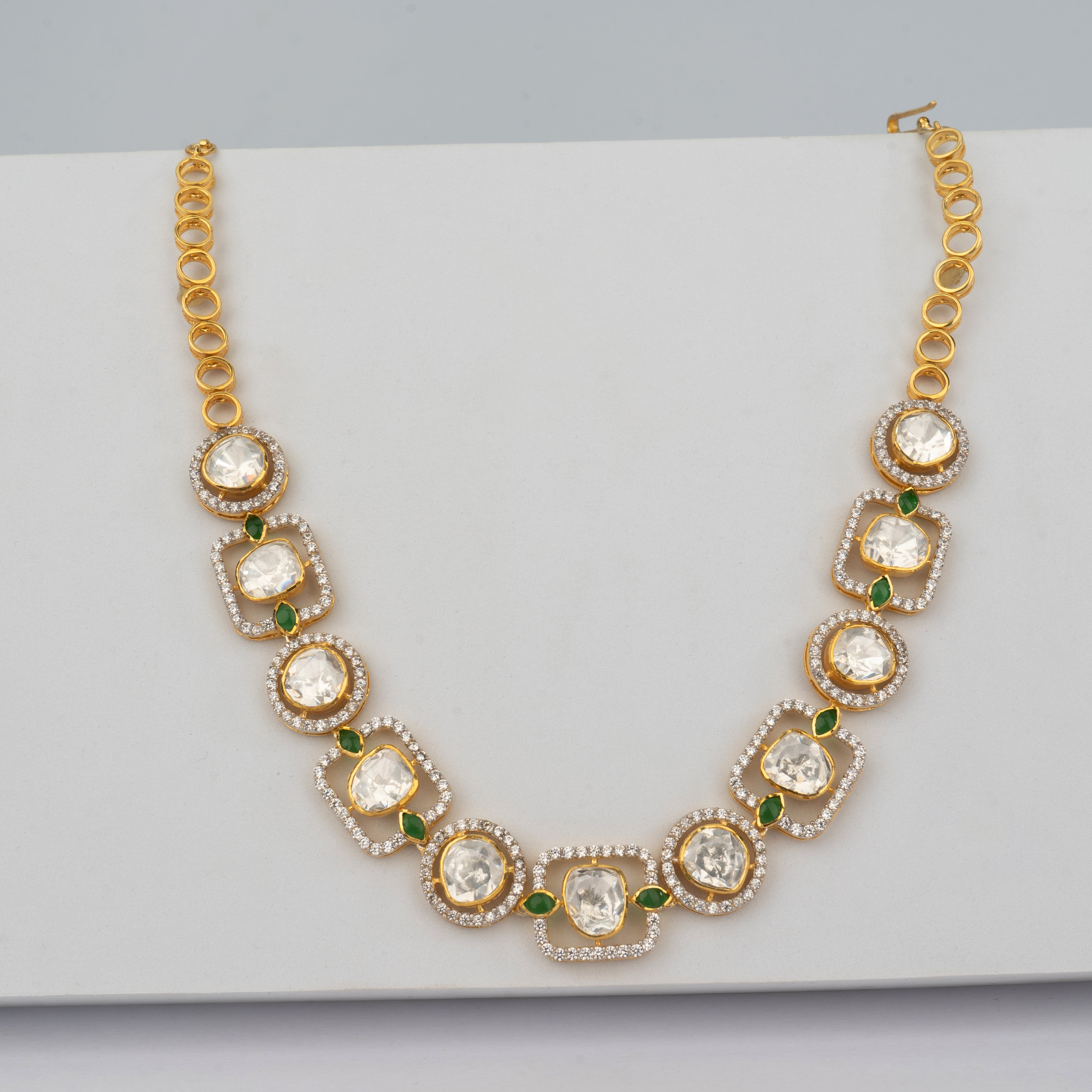 Keya Necklace Set - Saroki jewels