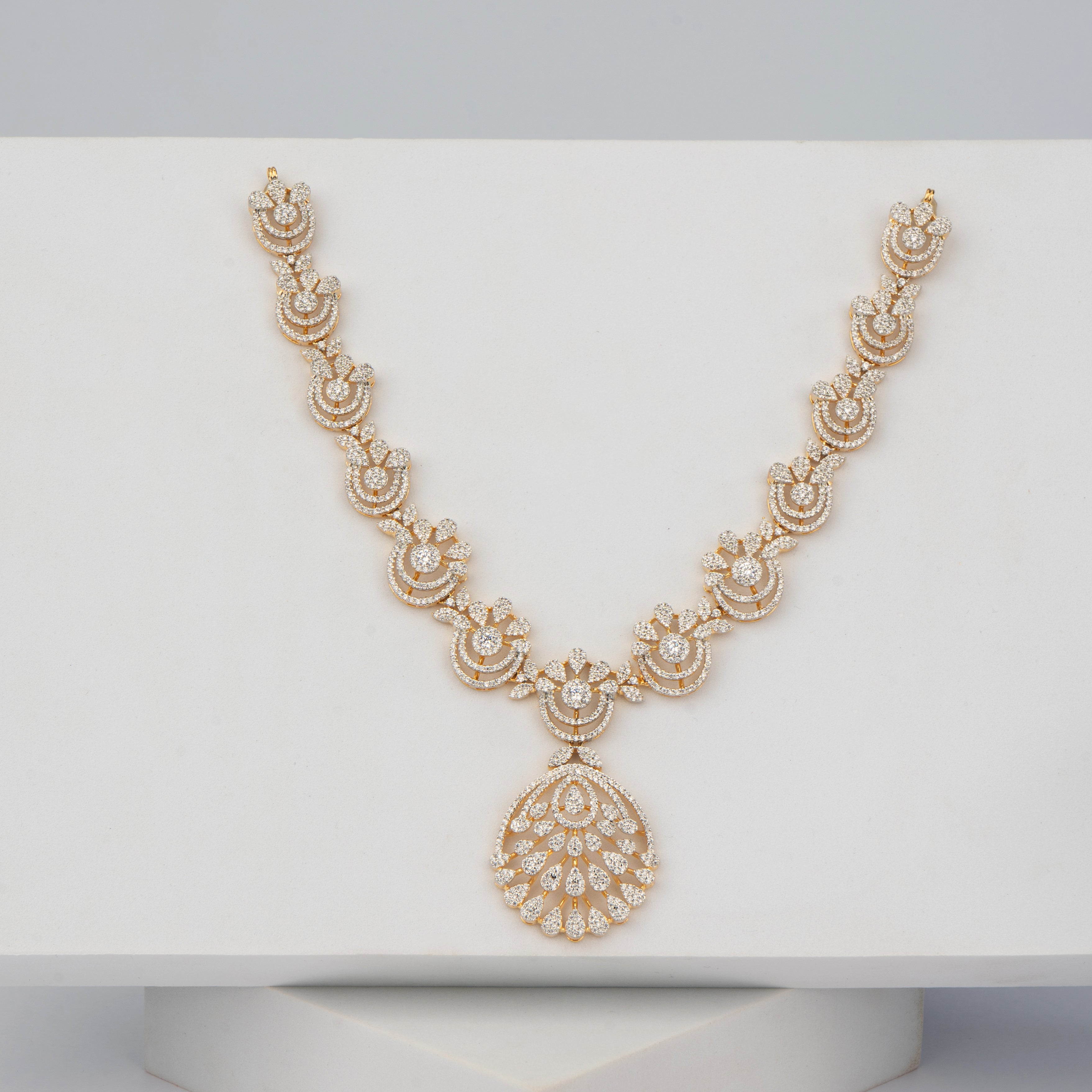 The Avira Necklace Set - Saroki jewels
