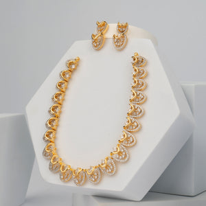 Crescent Radiance Necklace Set - Saroki jewels