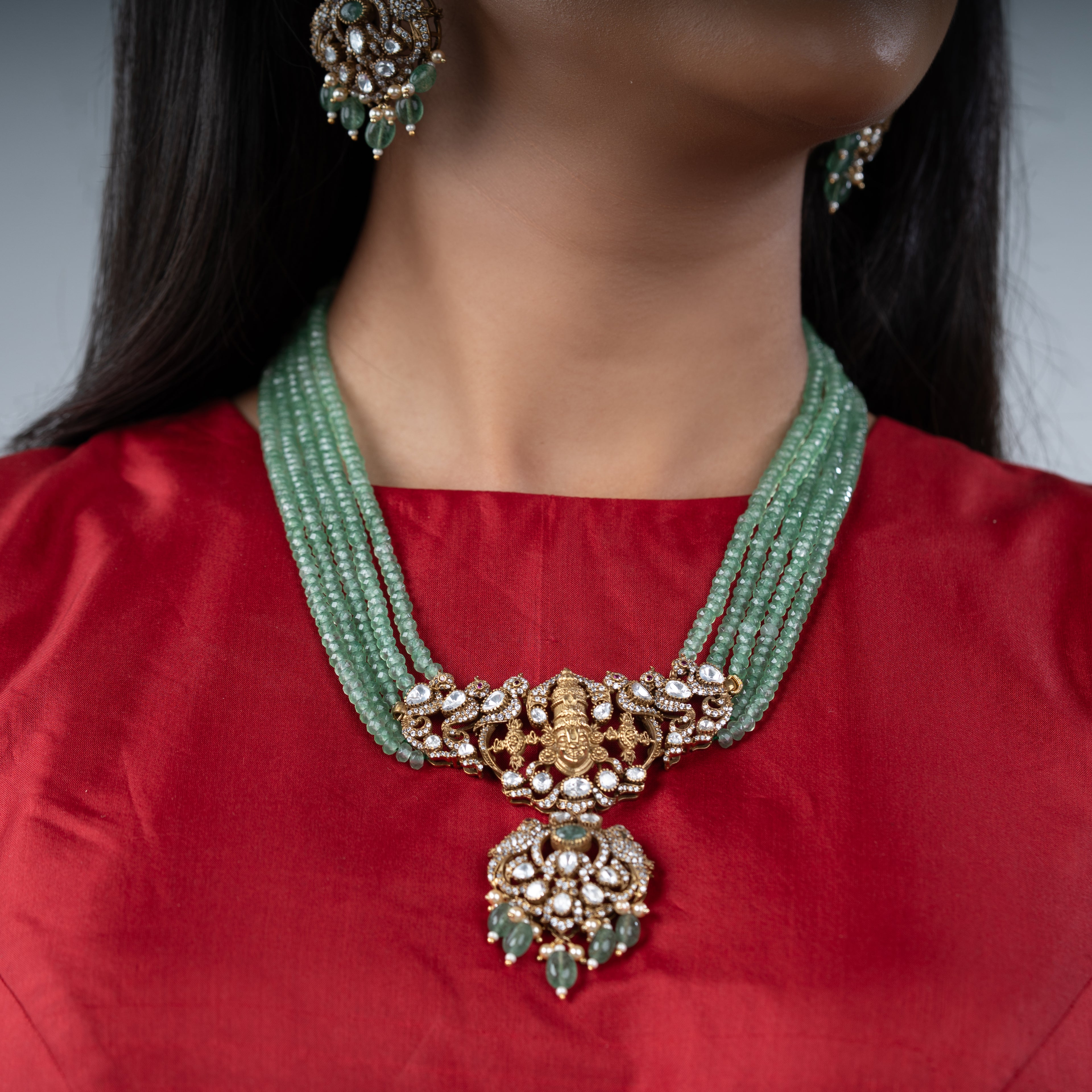 Padmalakshmi - Saroki jewels