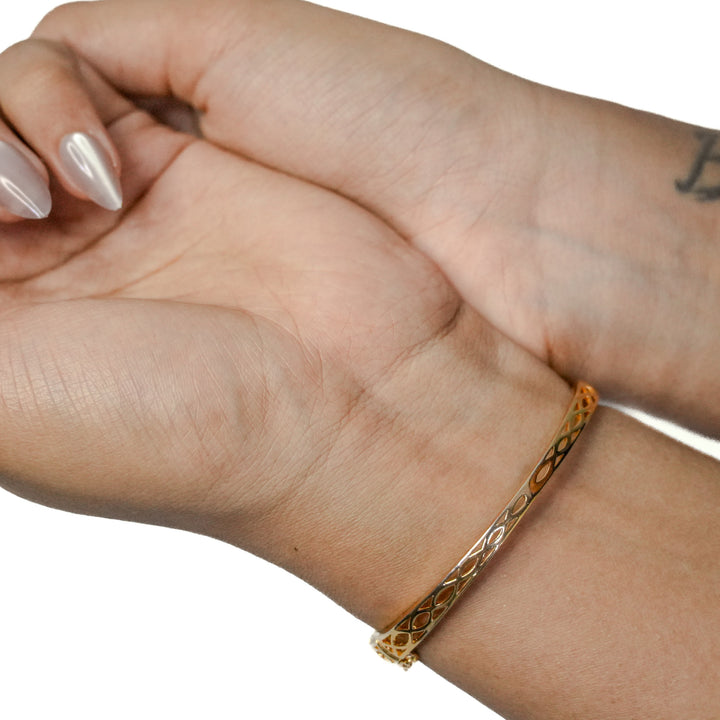Aurelia Cuff