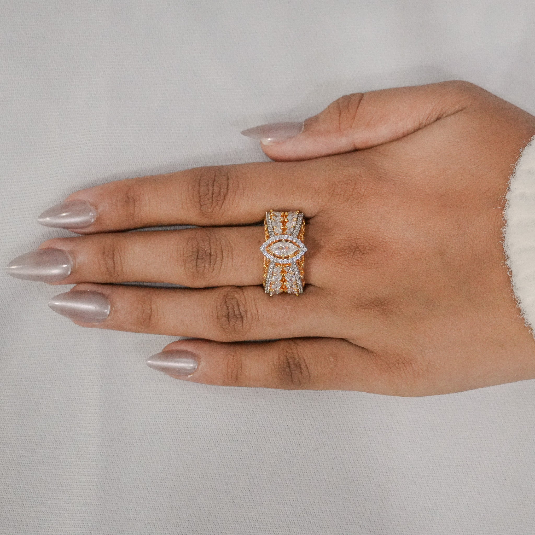 Nayra Crest Ring - Saroki jewels