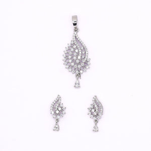 Vyomi Pendant Set - Saroki jewels