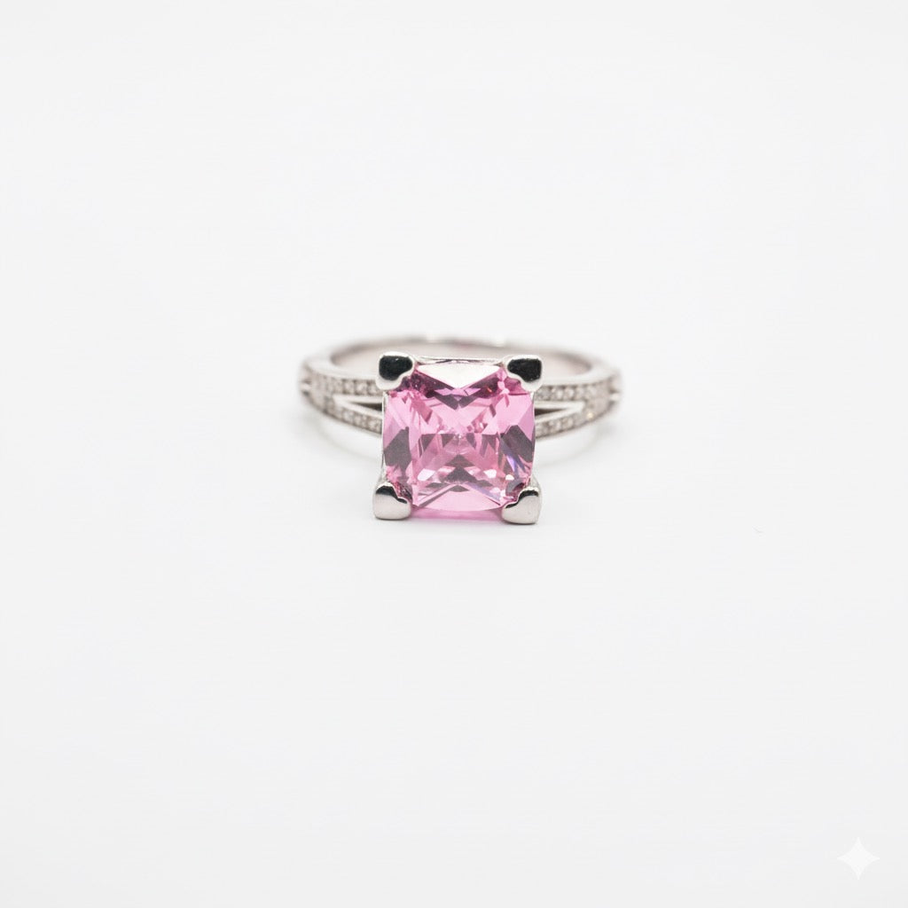 The Princess Cut Ring - Saroki jewels