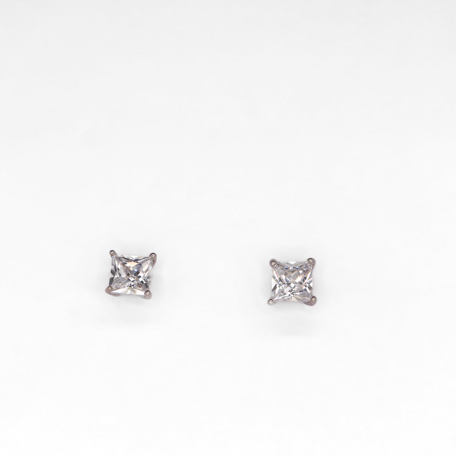 Pristina Studs - Saroki jewels