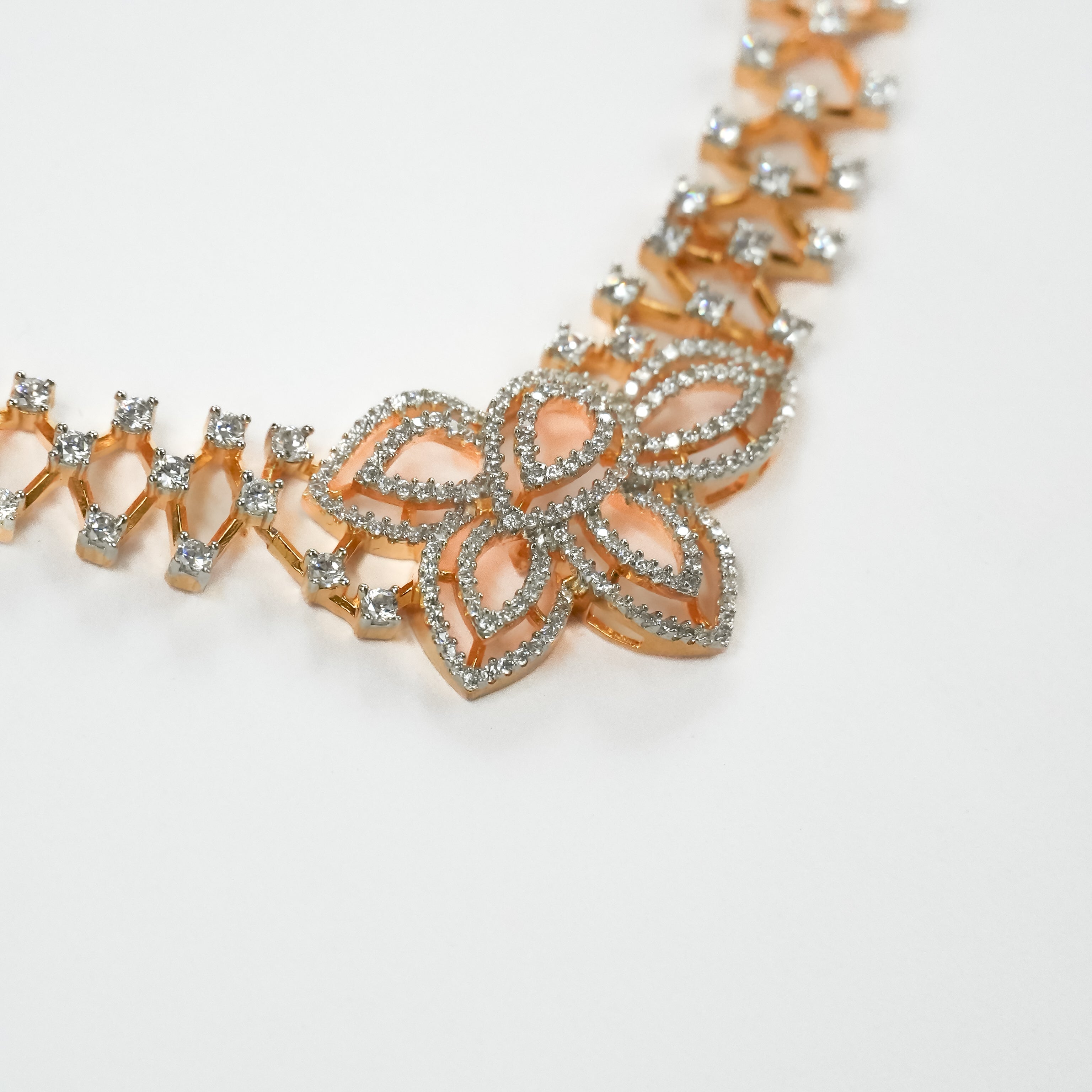 Varnika Necklace - Saroki jewels